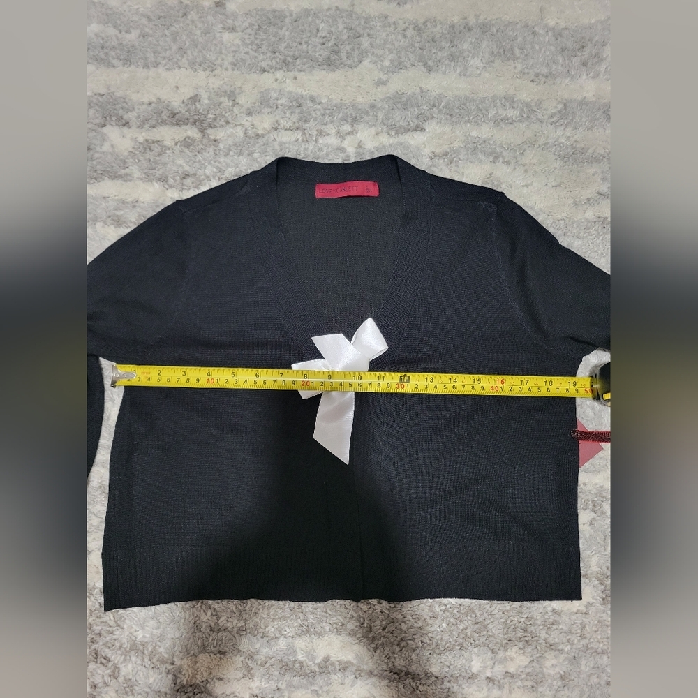 Elegant Black Sweater with White Bow - Picture 11 of 14